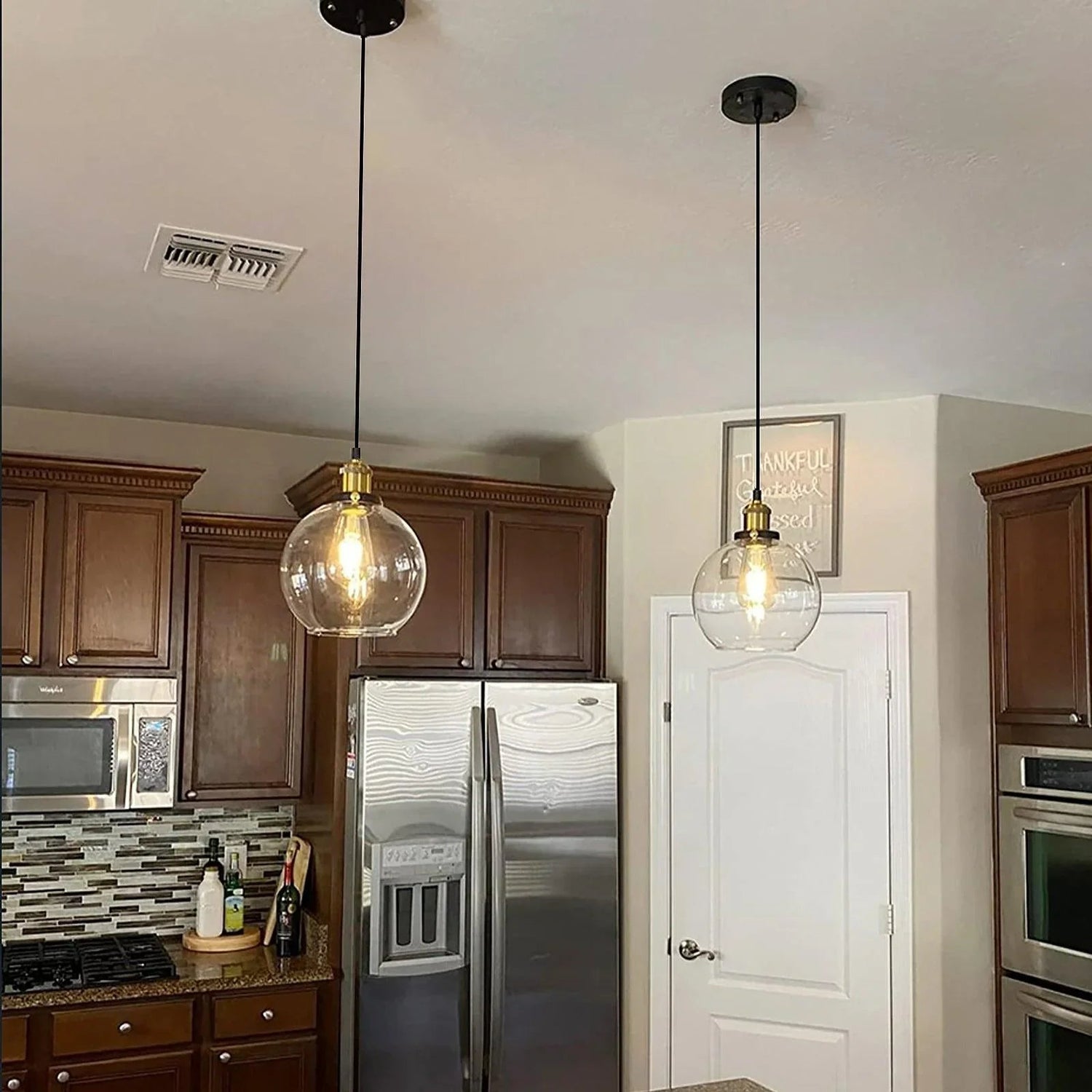 Explore Stunning Glass Pendant Light for Modern Spaces